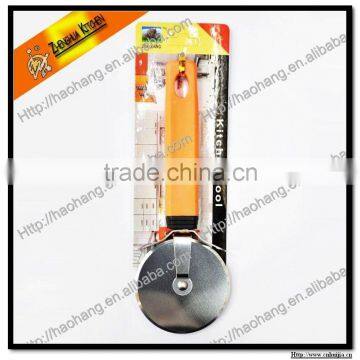 Kitchen tools /Kitchen gadgets /Kitchen pizza cutter