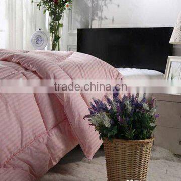 high quality and fashionable stripe jacquard polyester quilt