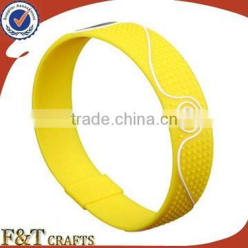 Diy Decoration Craft Football Sport Wholesale Price Silicone Bracelet for Promotion photo-3