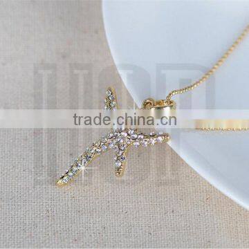 Best Selling Fashion Zinc Alloy Gold Plated Crystal Starfish Pendant photo-2