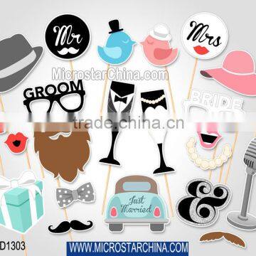 Bride and groom wedding party decoration wholesale photo props                        
                                                                                Supplier's Choice