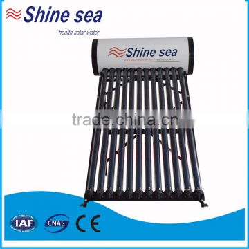 Integrated pressurized bearing heat pipe solar water heater with high efficiency