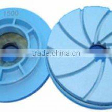 polishing pad with snail lock