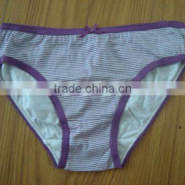 Beatiful brief underwear for girls with bow