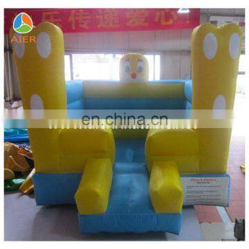 2016 kids fun playground chicken inflatable castle for sale/amusement park equipment