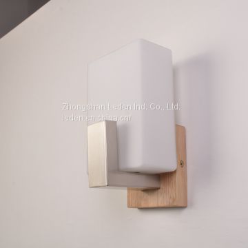 Elegant Design LED Wooden Wall Lamp