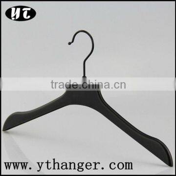 Slim black plastic hanger for T-shirt and blouse