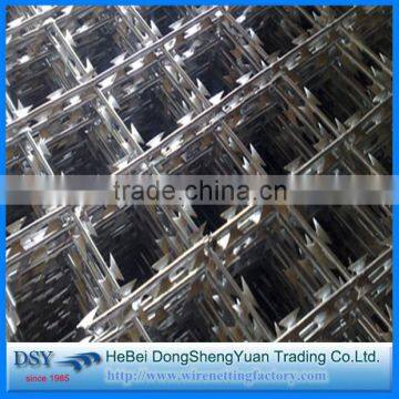 Free sample anti-theft razor barbed wire mesh fence factory price