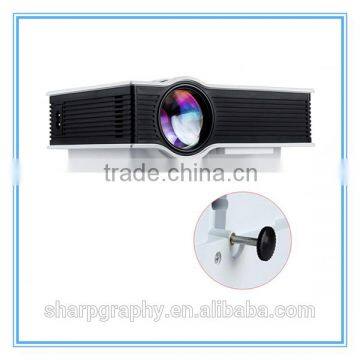 China Hot Selling 800 Lumens Mini Outdoor Full HD LED 3D Projector UC40+ Portable Home Theater photo-3