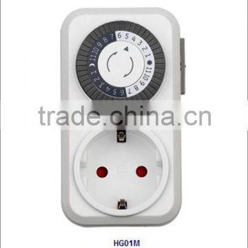 Mechanical timer with ON-AUTO-OFF switch