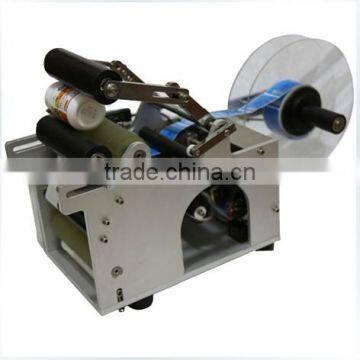 YASON Semi-automatic Round Bottle Sticker Labeling Machine photo-4