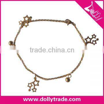 Thin chain stainless steel bracelet with star pendant plated in gold woman