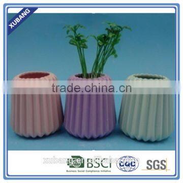 Porcelain Small Flower Vases for Decoration photo-2