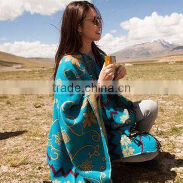 2017 Tibet wind women cloak one model flowers pattern large size 160*130cm ladies scarf with tassels