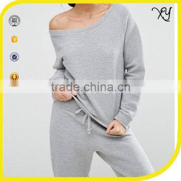 Fashion design customized sports wear plain tracksuit women