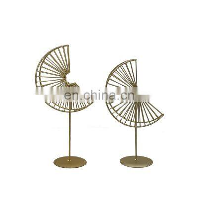 Nordic ins iron art light extravagant ginkgo leaf furnishings creative home furnishings Iron handicraft