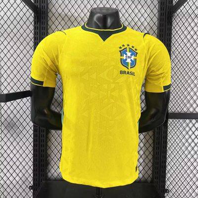 Футбольный футболка с короткими рукавами домашней формы команды Бразилии для ЧМ 2026-2027 в США, Канаде и Мексике, желтый цвет, версия для игроков