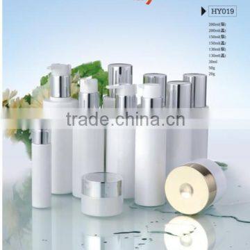 Skin care use silk screen printing cylindrical cosmetic packaging