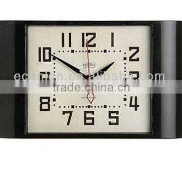 Customized Decorate Wall Clock with Square Shape