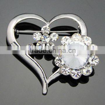 2015 fashion sliver crystal magnetic wholesale rhinestone brooches for slippers pin