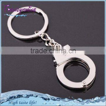 Cheap silver zinc alloy handcuff keychain ring
