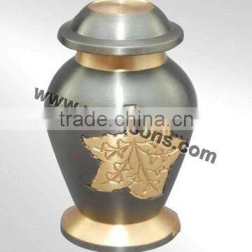 New Design Metal Urns | Decorative Urns for Decoration | Red Coloured Metal Urns