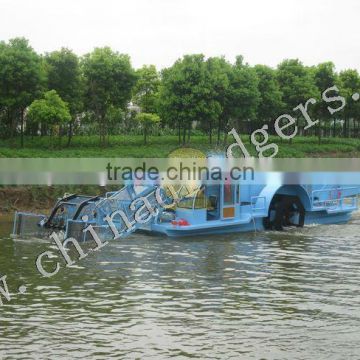 Aquatic plant harvester