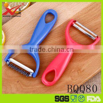 Factory wholesale colorful PP handle stainless steel wave blade multifunctional peeler