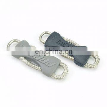 Custom Plastics Zipper Puller Tabs Plastomer Zipper Pull Tabs photo-4