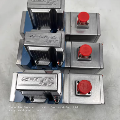 MOOG servo valve D661-4440E, complete models, original genuine products