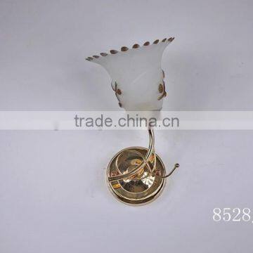 Cheap wall lamp with glass cover in zhongshan