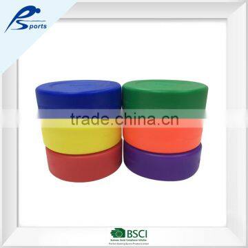 6 Colors Plastic Flat Hockey Ball photo-2