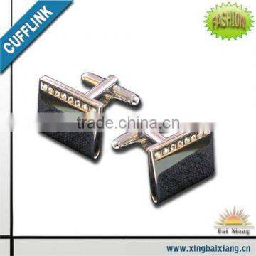 Men's cufflink with enamel