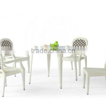 Aimee Embossed patio flower weave square Dining table and chairs Synthetic Rattan Garden Furniture