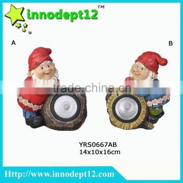 China garden light suppiles resin gnome with solar garden light