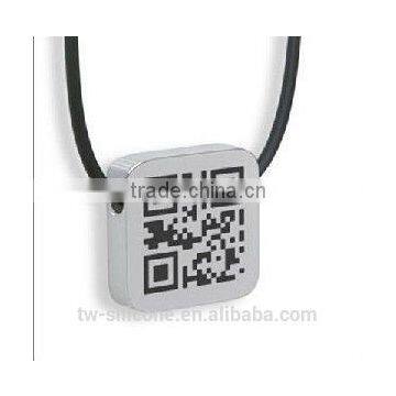 custom printed qr code pendant necklace