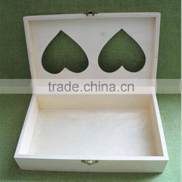 FSC Carved Decorative Fancy Wooden Candy Storage Boxes With Heart Window for Christmas Gift photo-5