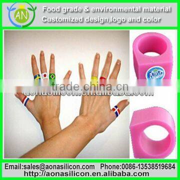 Pantone colors|Charming personalized advertising silicone finger ring with cheap price