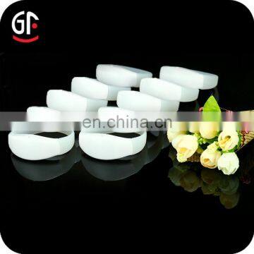 Novelty Products for Import RFID Radio Controlled Flashing DMX Slap Bracelet photo-5