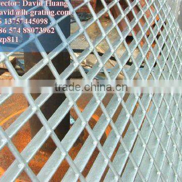 galvanized metal grid fence