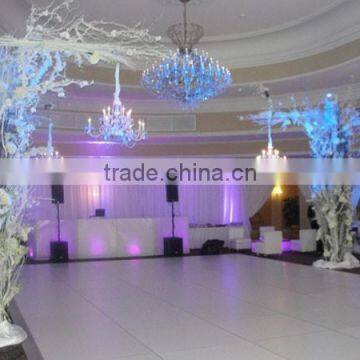 Teak wood and white painted dance floor for dance class ground