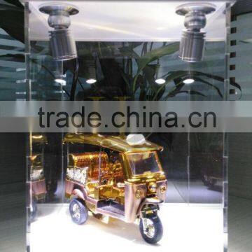 Fashionable Counter Top Knock Down Packing Acrylic Spotlight Box Acrylic Illuminated Light Box With Base photo-4