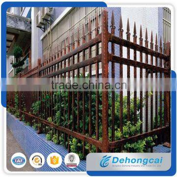 Hot Galvanized Wholesale Decorative Homemade Wrought Iron Fence