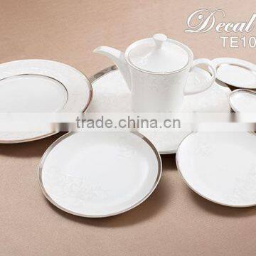 excellent houseware cutlery set , ceramic Italian round plate