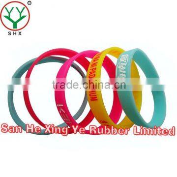 high quality stylish fitness sports silicone bracelet