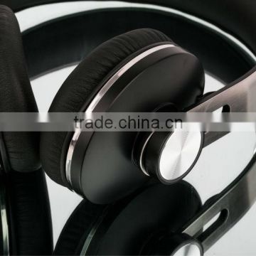 Good quality the headset bluetooth