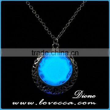 Vintage Antique Bronze Copper Luminous Crystal Necklace Glowing in Dark photo-3