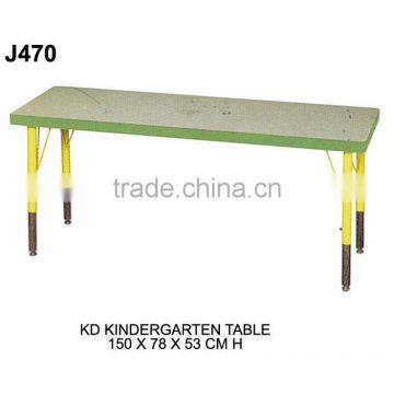 FOLDING LEG TABLE 60 x 60cm / FUNITURE