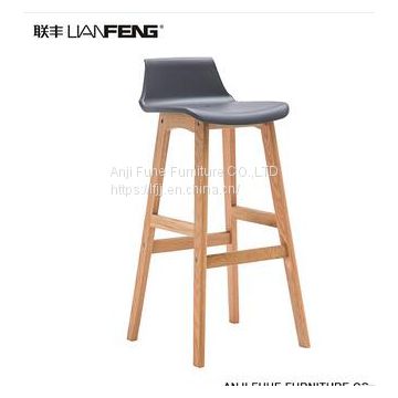 Good quality high PP plastic bar stool public chair with wooden legs