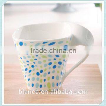 ceramic oblique mug with different horizontal rim coffee cup